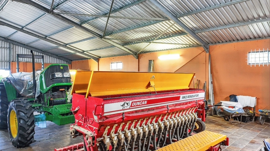 Commercial Property for Sale in Rondevlei Western Cape